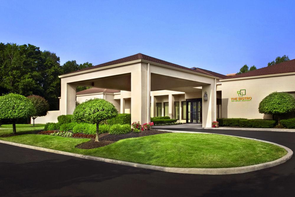 Courtyard By Marriott Poughkeepsie Hotel Buitenkant foto